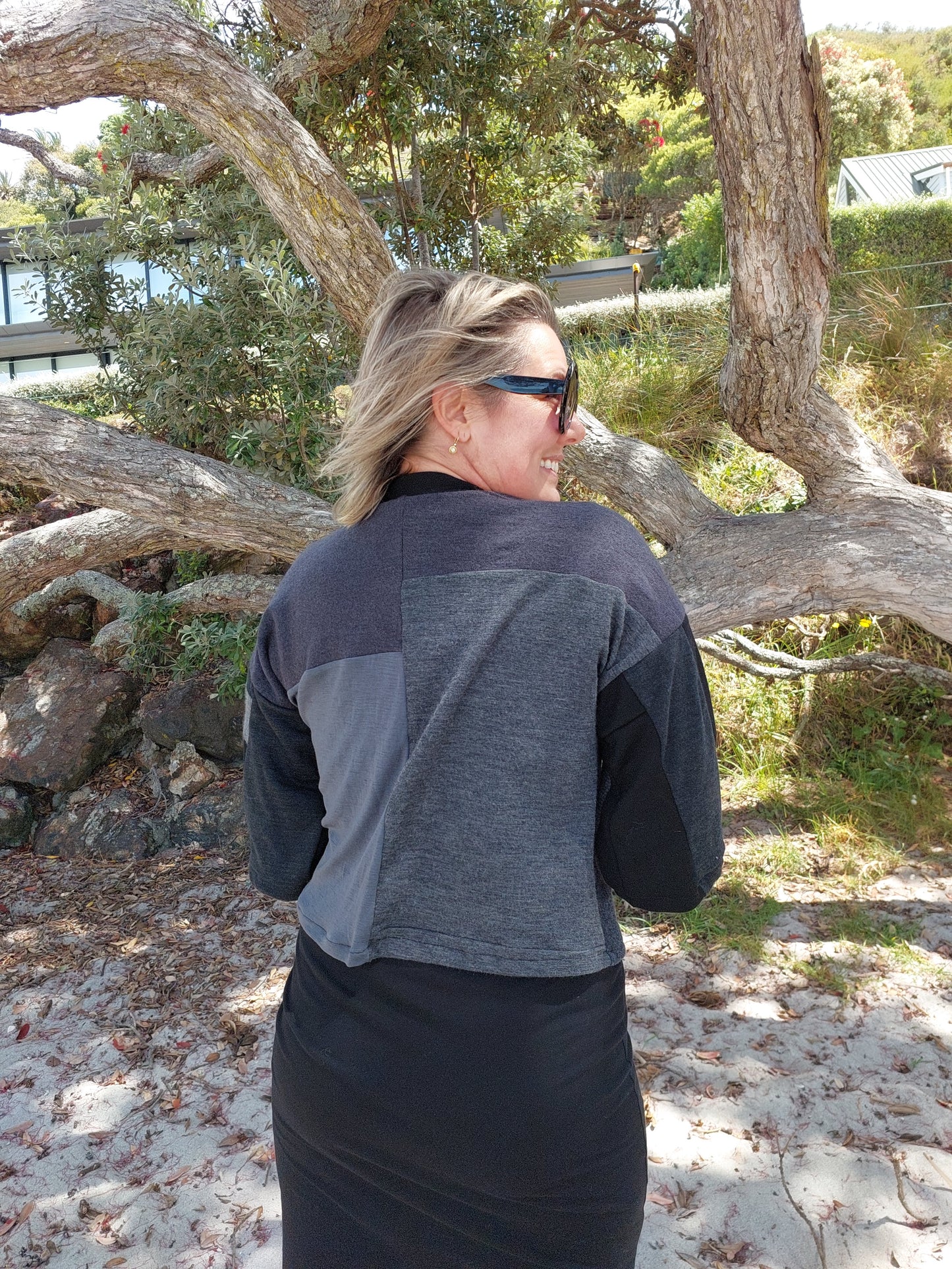 Merino Wool Short Kimono Charcoal/Black
