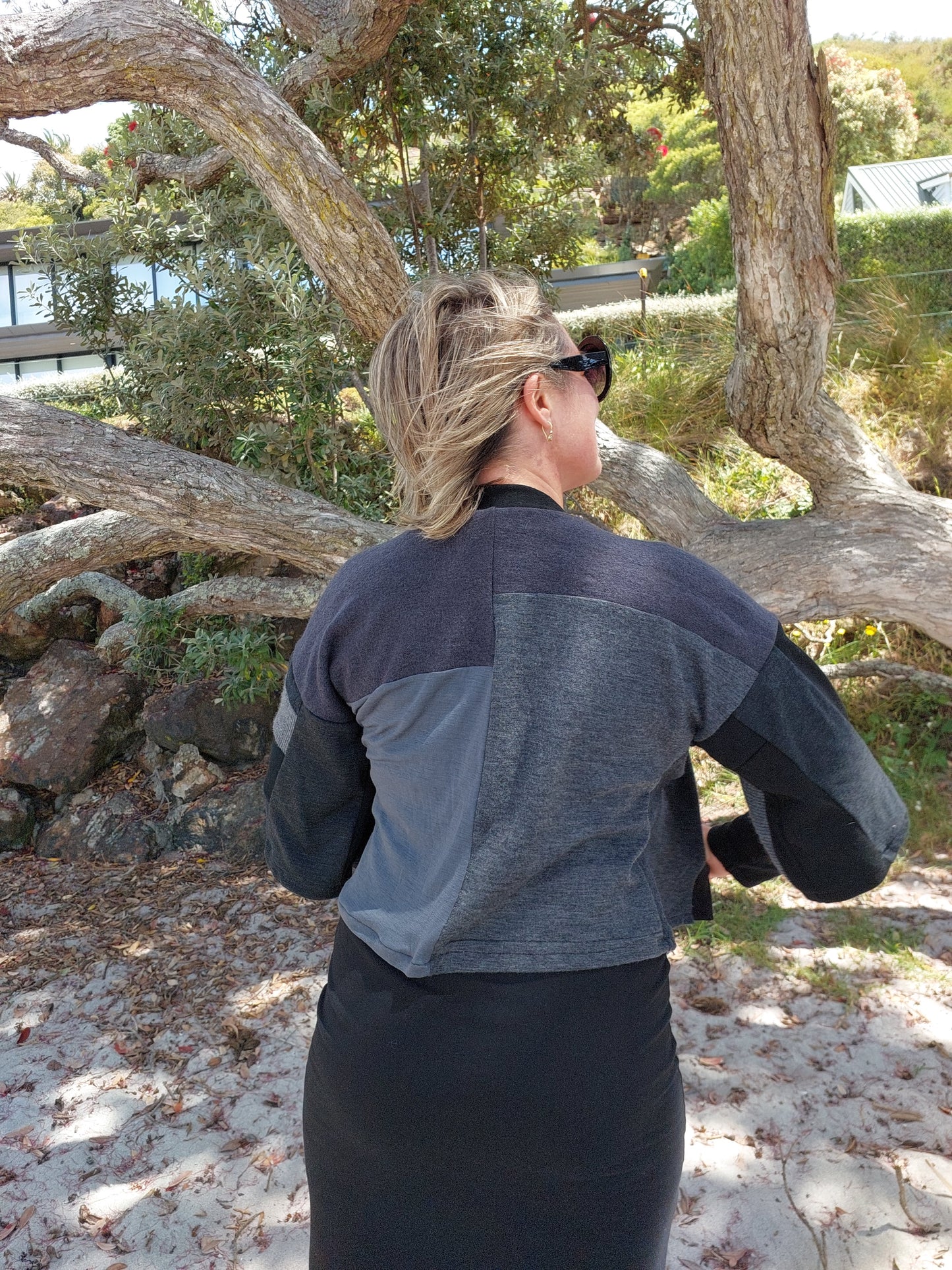 Merino Wool Short Kimono Charcoal/Black