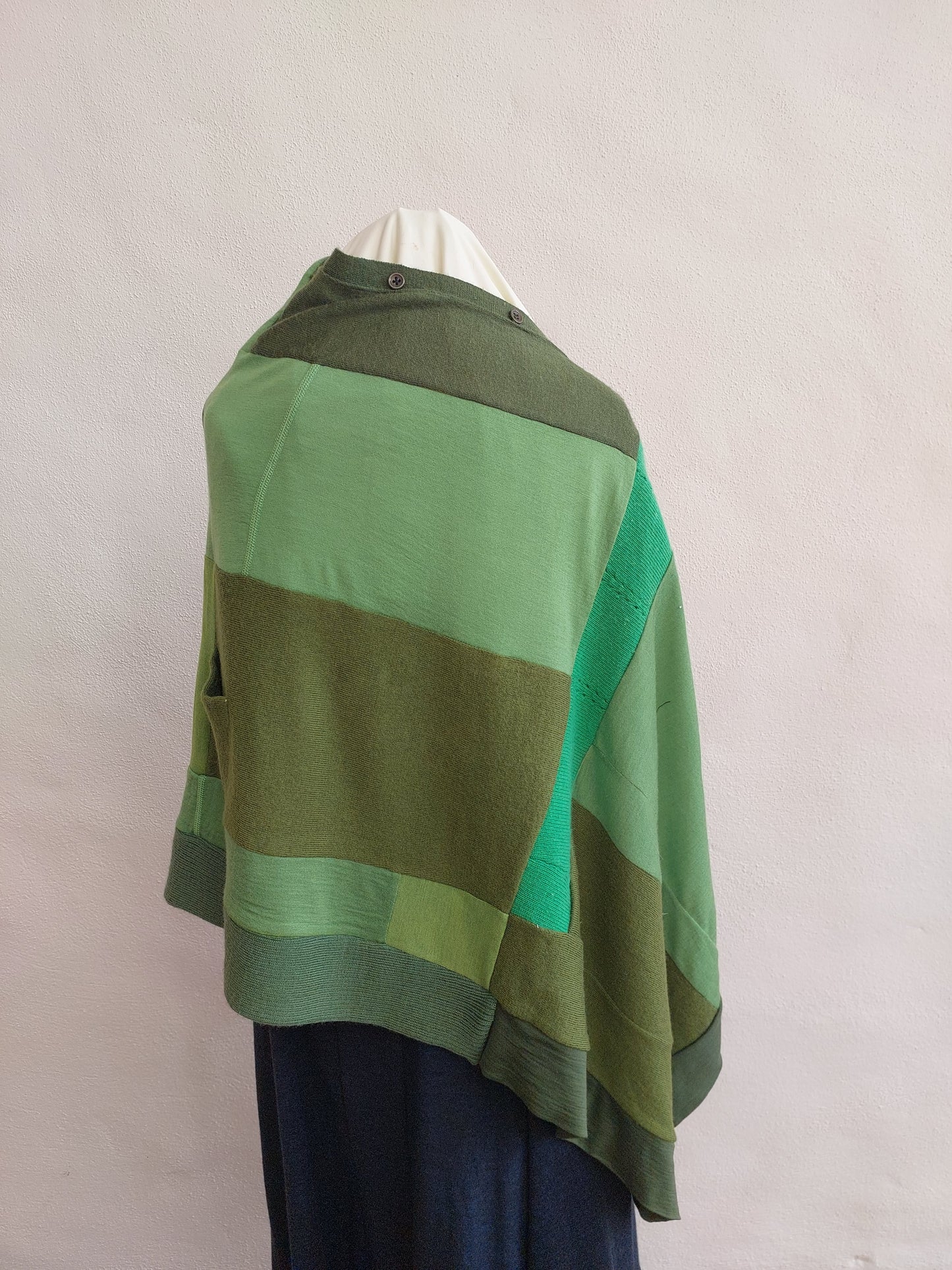 Fresh Green- LIMITED COLOUR merino poncho
