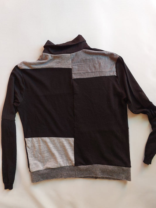 Unisex Merino turtleneck sweater Black/ grey medium